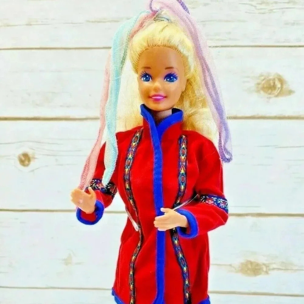 MATTEL BARBIE Doll Blond Hair Blue Eyes 2 Piece Outfit 12" Tall Used Free Ship